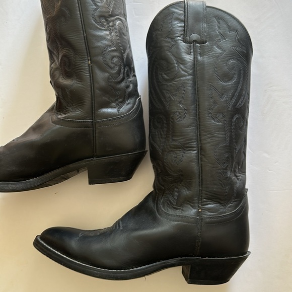 Justin Black Leather Pointed Toe Cowboy Boots - Picture 6 of 7